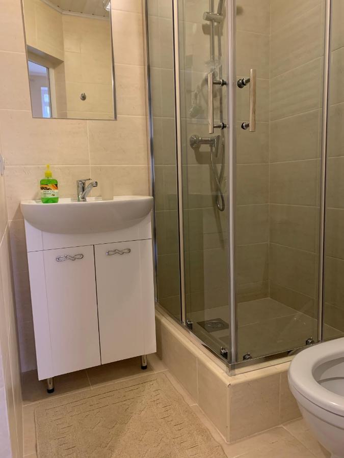U Eli Hotel Polyana  Bagian luar foto