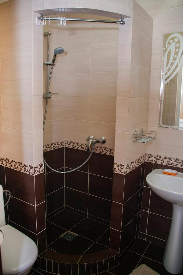 U Eli Hotel Polyana  Bagian luar foto