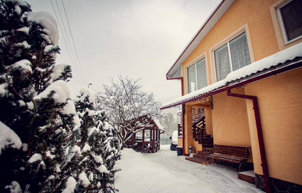 U Eli Hotel Polyana  Bagian luar foto