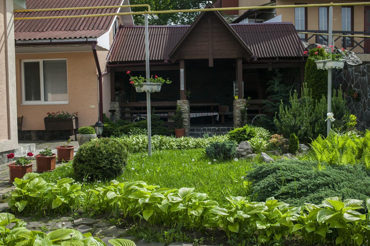 U Eli Hotel Polyana  Bagian luar foto